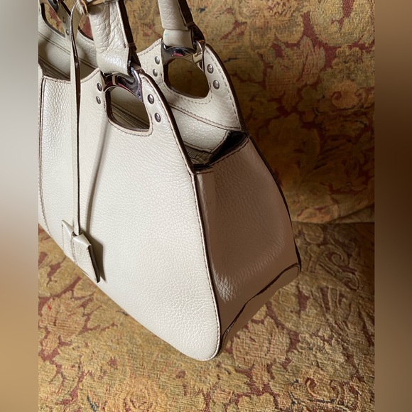 Vintage Tod’s Leather Handbag - Picture 3 of 16